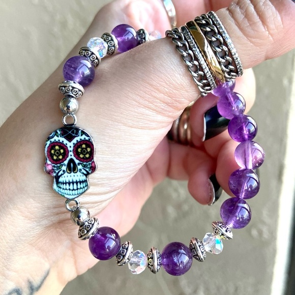 π΄β SALE ! red dot items are 2 for $25 . Bundle more than 3 and its $10 each π - Picture 12 of 15